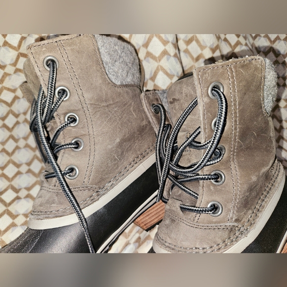 Womans Sorel Boots Tan size 7.5 - Picture 5 of 11